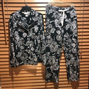 Soma pajama set sz Xl/L
